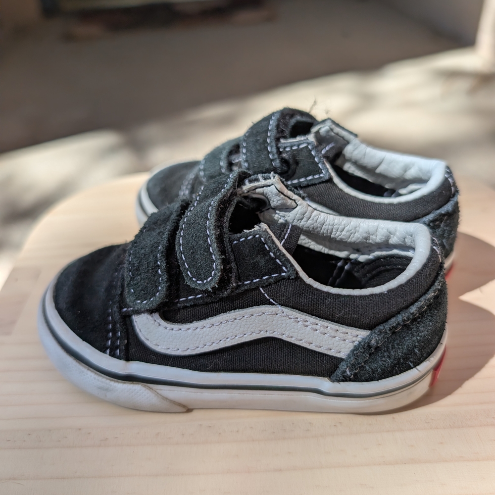 Vans Toddler Sneakers - Picture 3 of 8